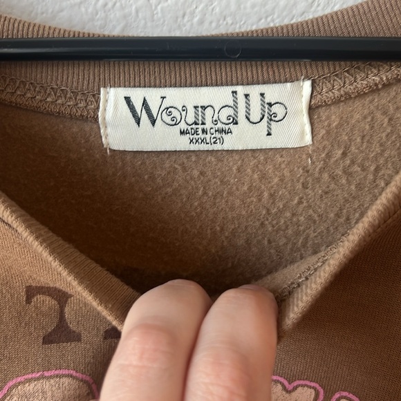 Graphic Sweatshirt/Crewneck - Juniors XXXL 21 - Picture 3 of 6